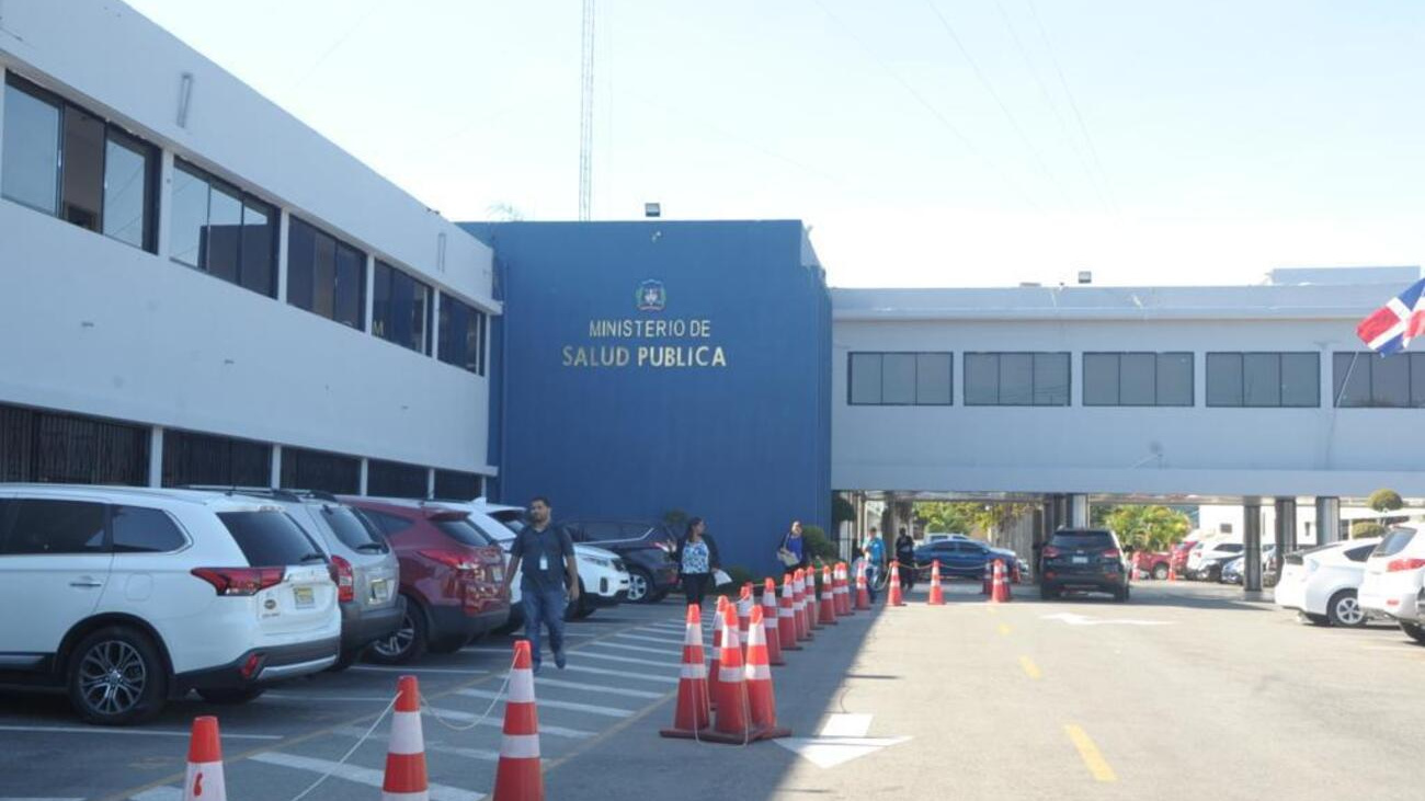 Gobierno RD entrega tejidos de piel humana para víctimas de quemaduras en carnaval de Salcedo, donados por Gobierno de México